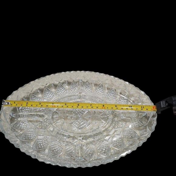Vintage Oval cut crystal divided serving dish - Picture 9 of 9
